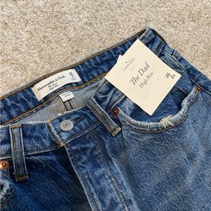 Abercrombie and Fitch “The Dad High Rise” jeans. Size 2/26 R